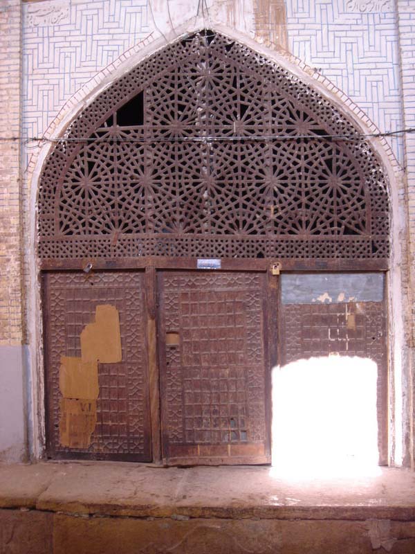 Stunning Old Door - Bazaar E Vakil